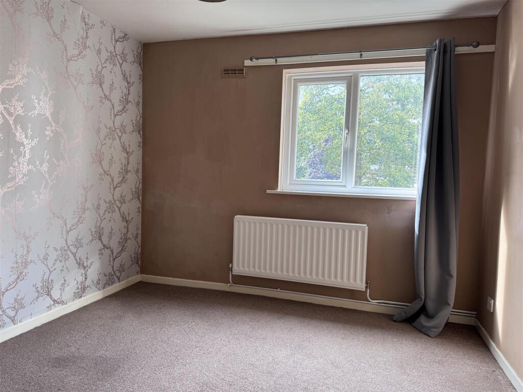 Apartment in Madeley, Telford and Wrekin - View 5