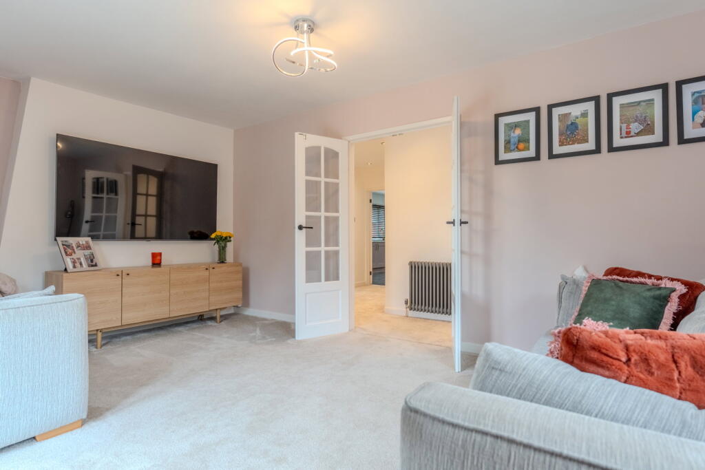 House in East Suffolk, Beccles - More