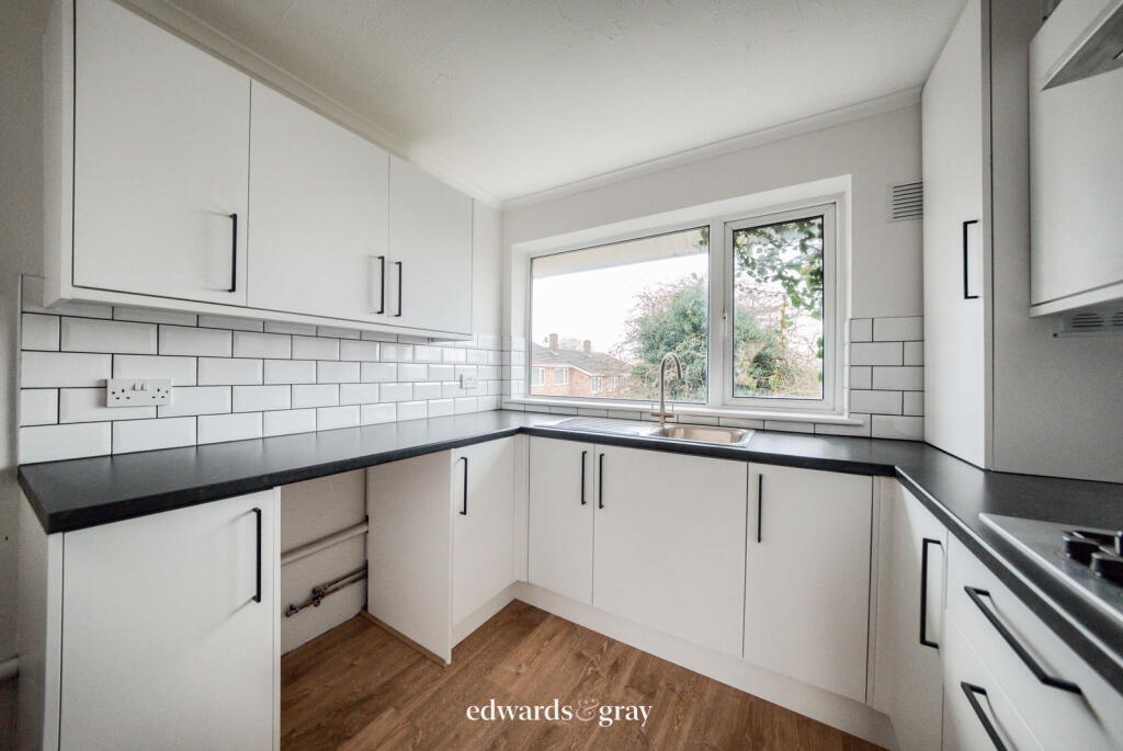Colemeadow Road, Coleshill, B46 1BL photo 4