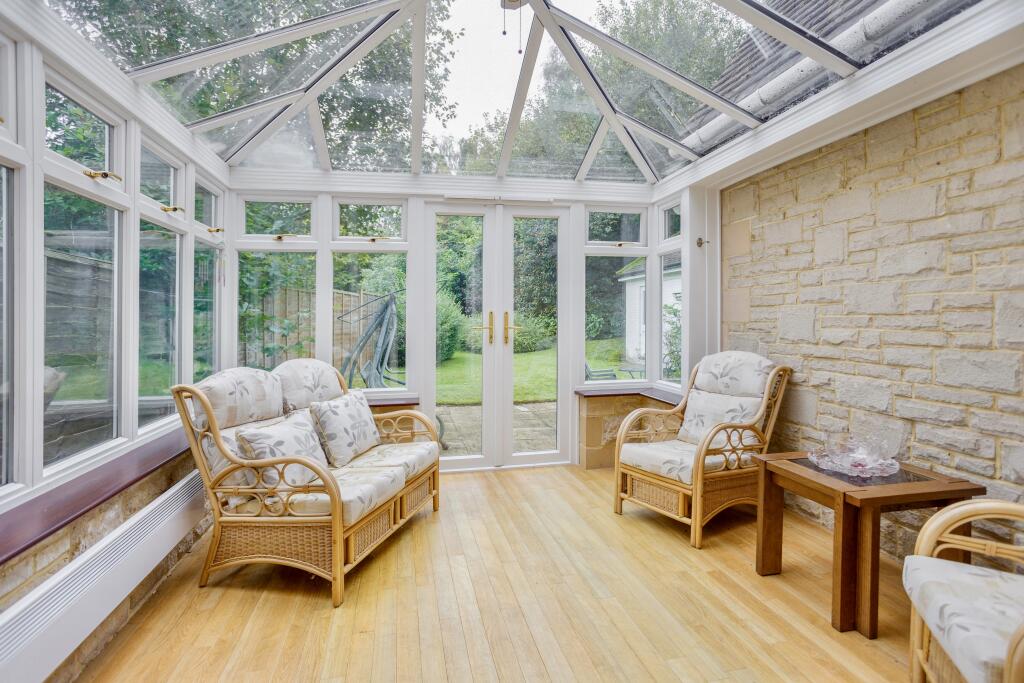 Church Hill, Nutfield, RH1 - View 6