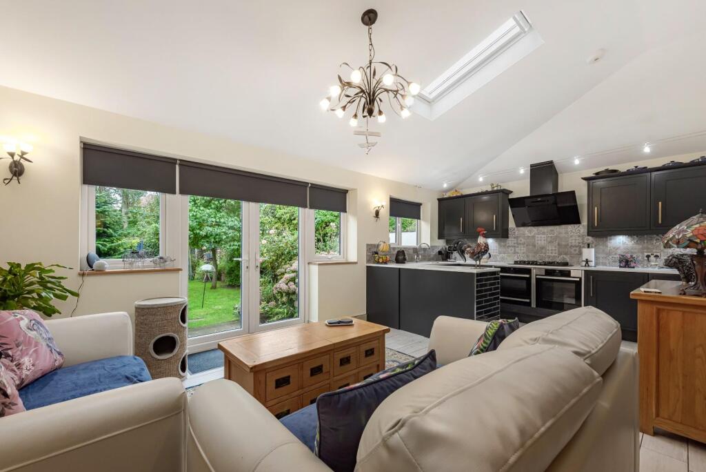 House in Sheffield, South Yorkshire - View 4
