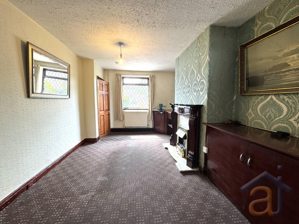 House in Sefton, Liverpool City Region - More