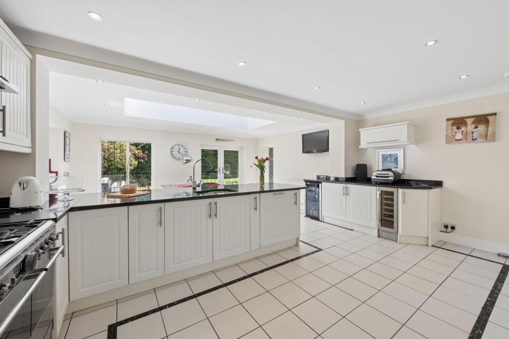 Elmcroft Lane, Hightown, L38 photo 3