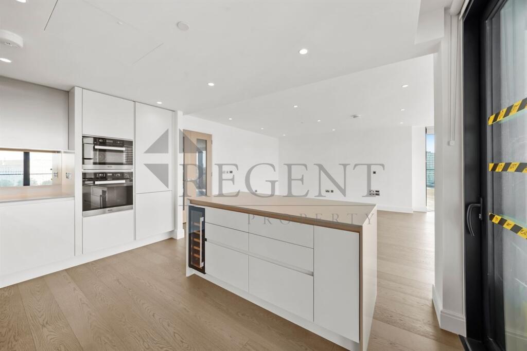 Apartment in London, Vauxhall - More