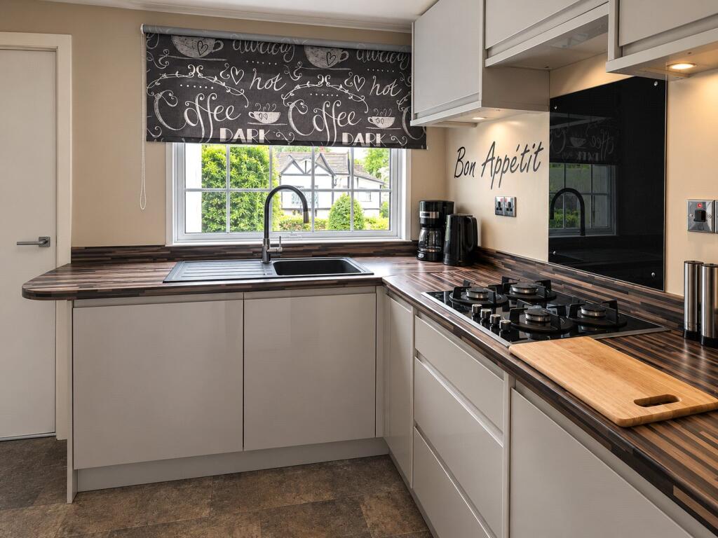 House in Wolverhampton - View 4