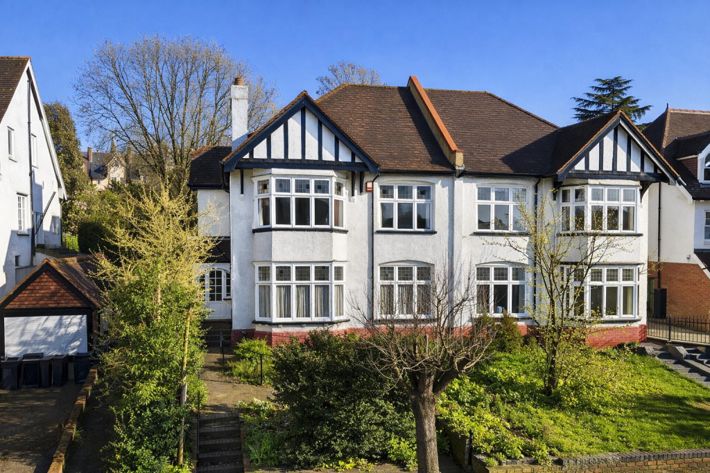 Main image of property: Beechwood Road, South Croydon