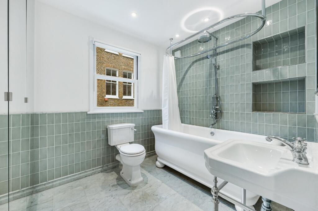 Apartment in London, West Kensington - View 5