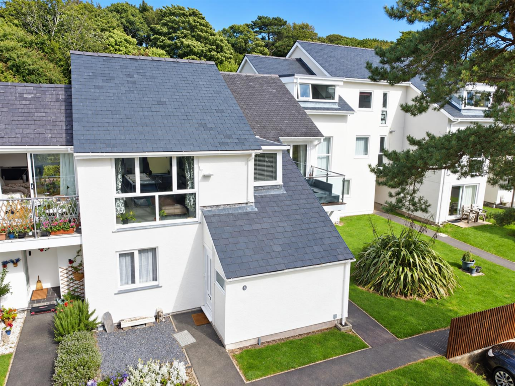 Main image of property: Ffordd Garnedd, Y Felinheli