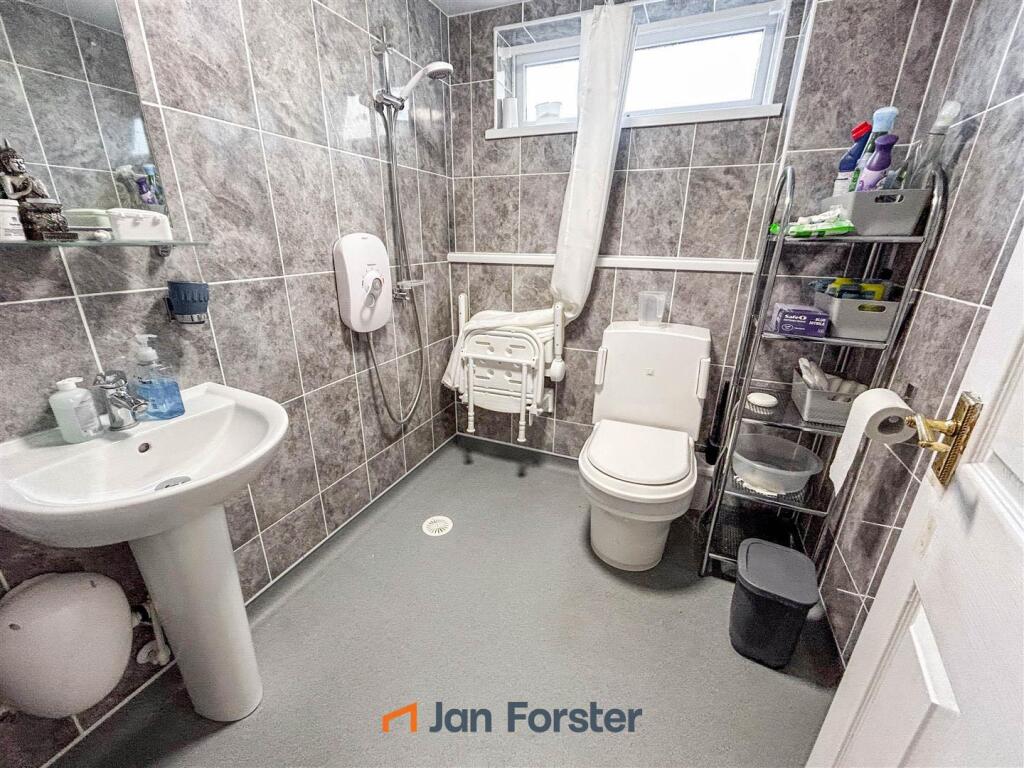 Apartment in Newcastle upon Tyne - More