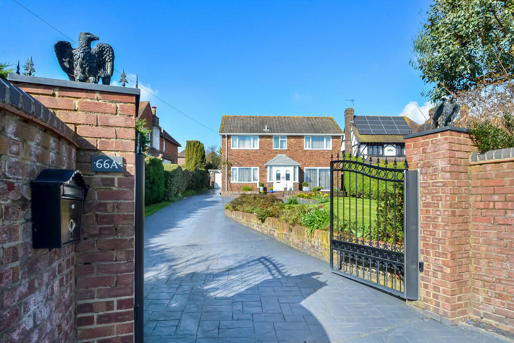 4-bed detached on Bedhampton, Hampshire, £800,000