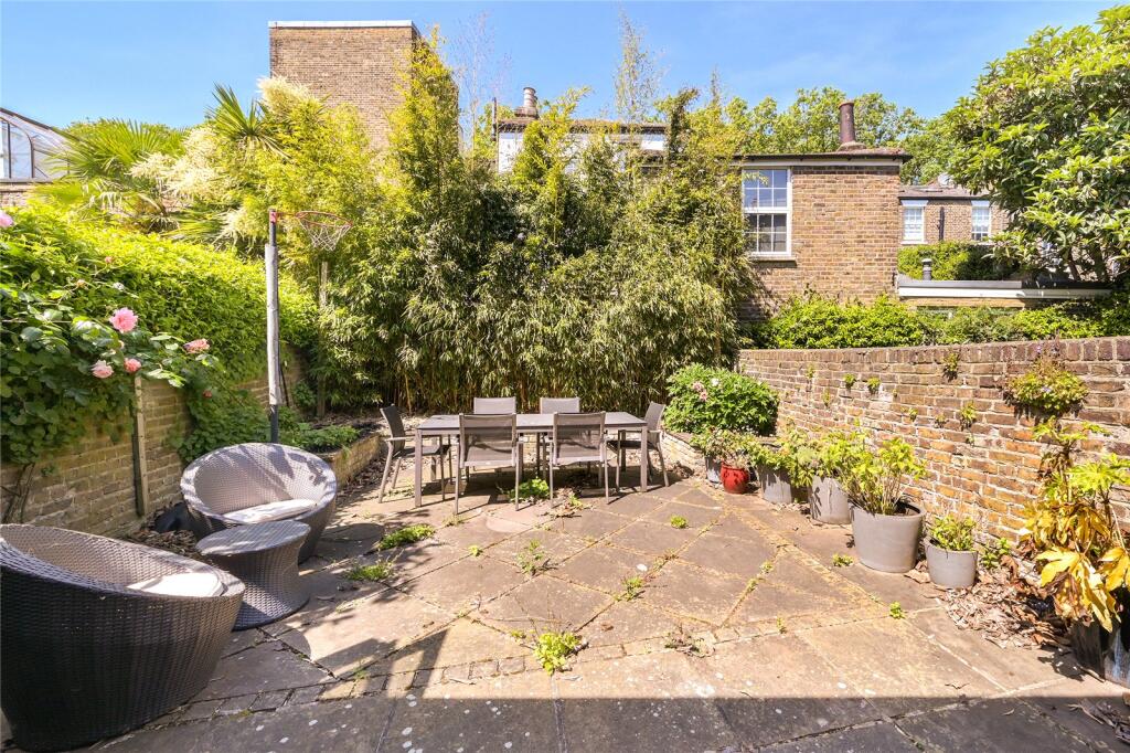 House in London - View 4