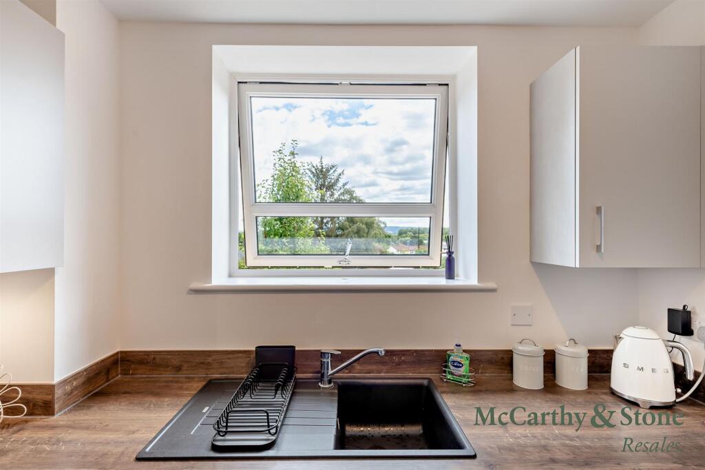 Apartment in Mid Devon, Cullompton - More