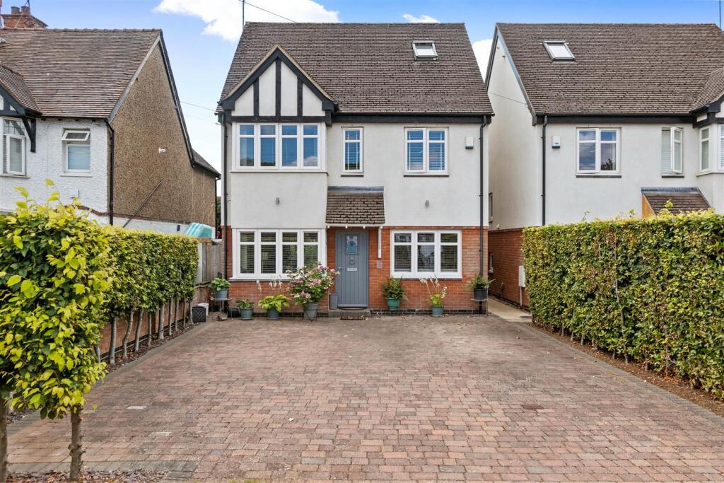 Main image of property: Loxley Road, Stratford-Upon-Avon