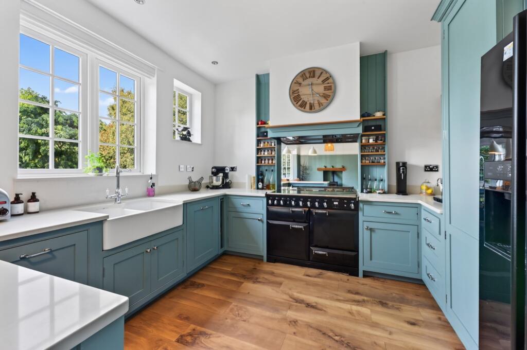 House in Christchurch, Pokesdown, Bournemouth - View 4