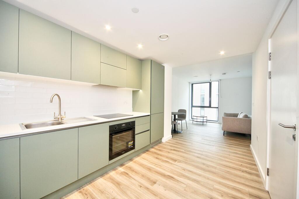 Main image of property: Studio apartment in Viva Court, Kimpton Road, Luton