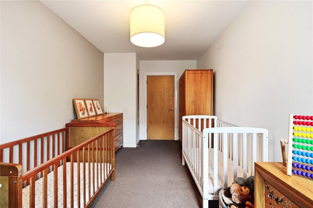 Apartment in London - View 5