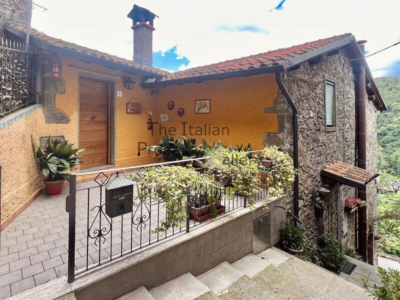 Main image of property: Coreglia Antelminelli, Lucca, Tuscany