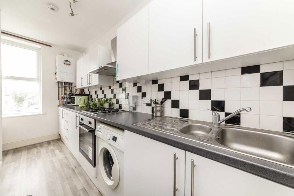 Main image of property: Edgeley Lane, Clapham