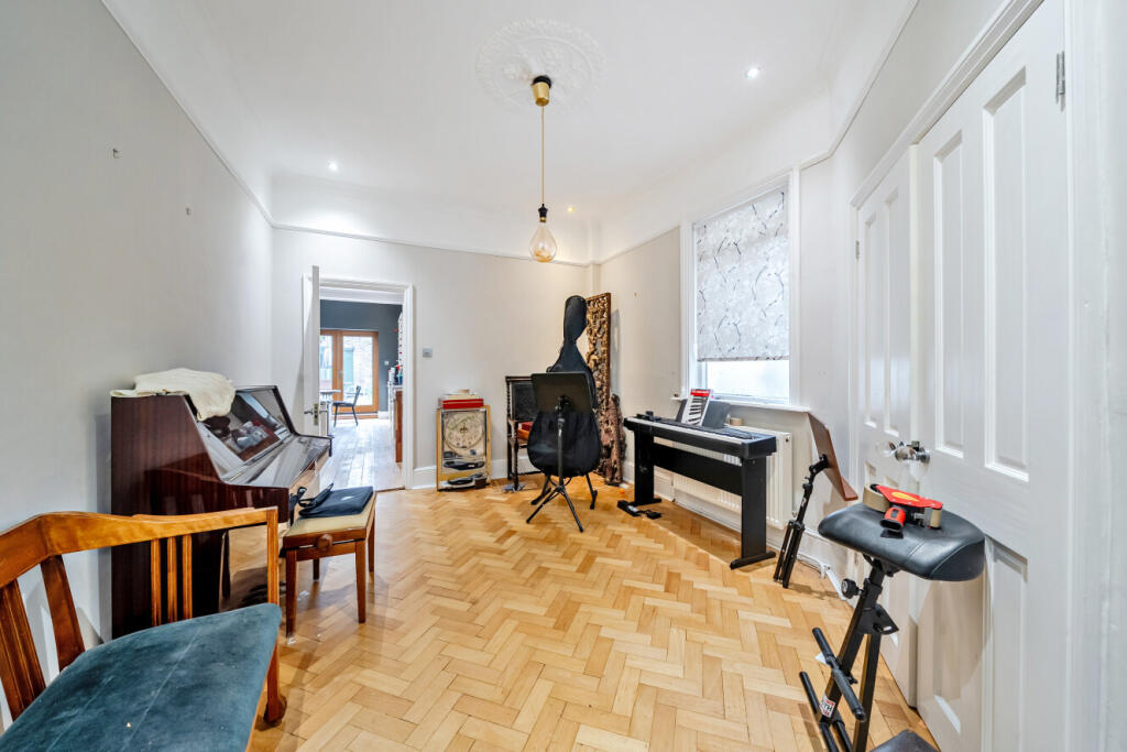House in London - More