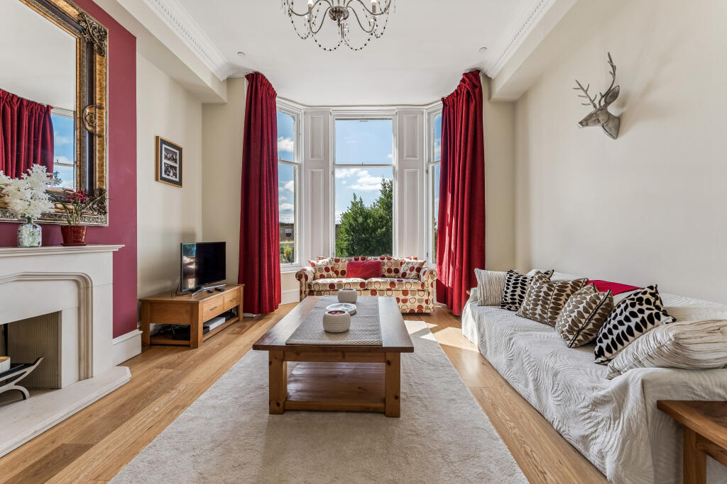 Apartment in Glasgow - View 3