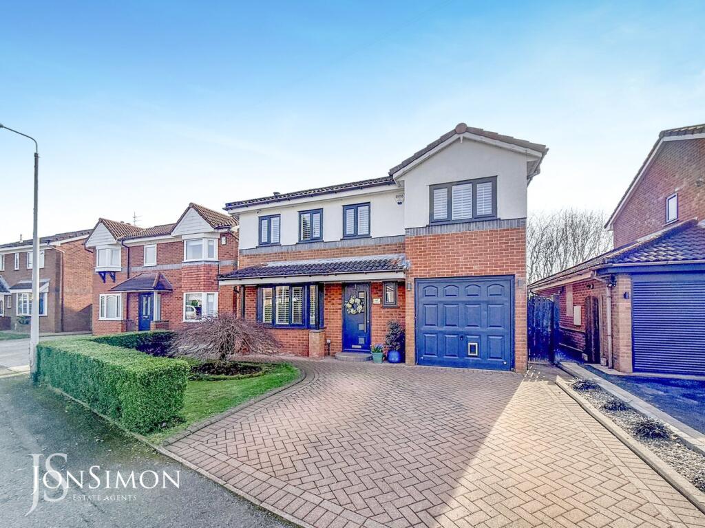 4-bed detached on Marlborough Close, Ramsbottom, Bury, BL0, £500,000