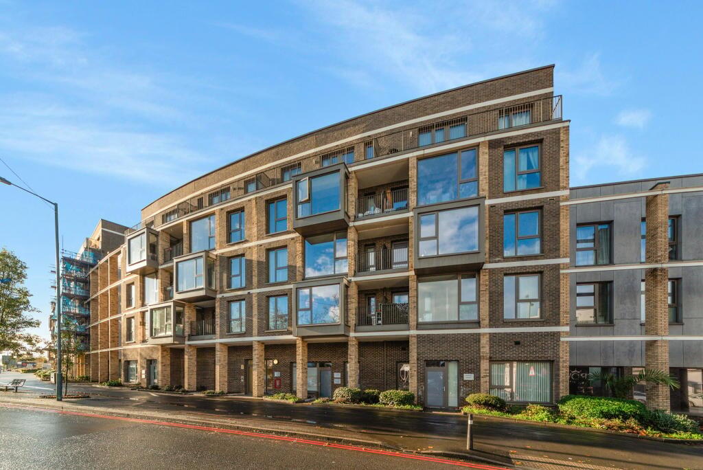 Main image of property: Purley Way, Croydon, CR0