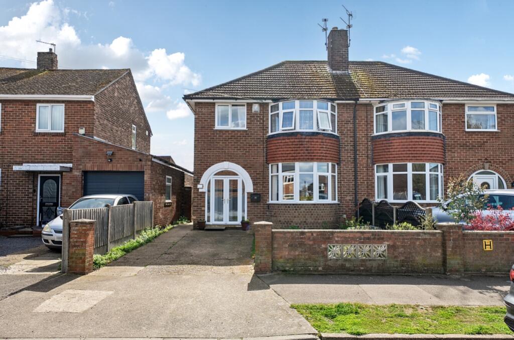 Main image of property: Clive Avenue, Lincoln, Lincolnshire, LN6
