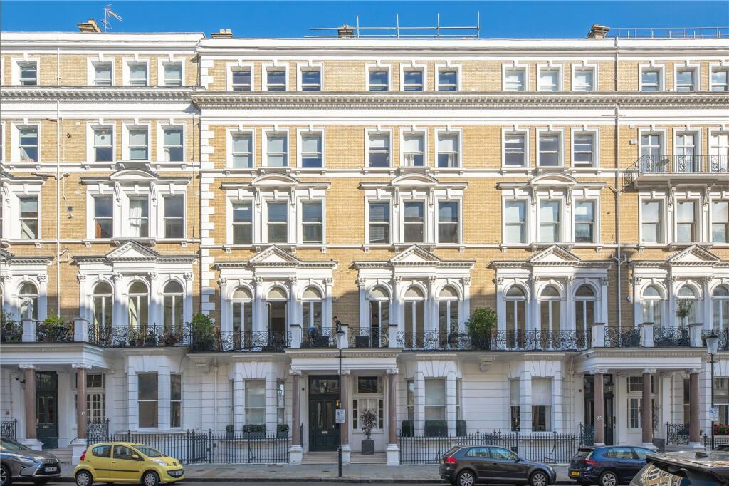 Main image of property: De Vere Gardens, London, W8
