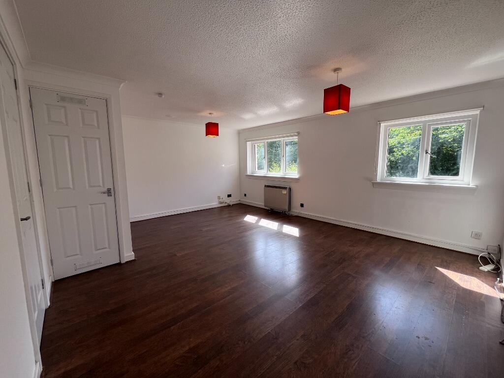Main image of property: Elmvale Row, Glasgow, G21