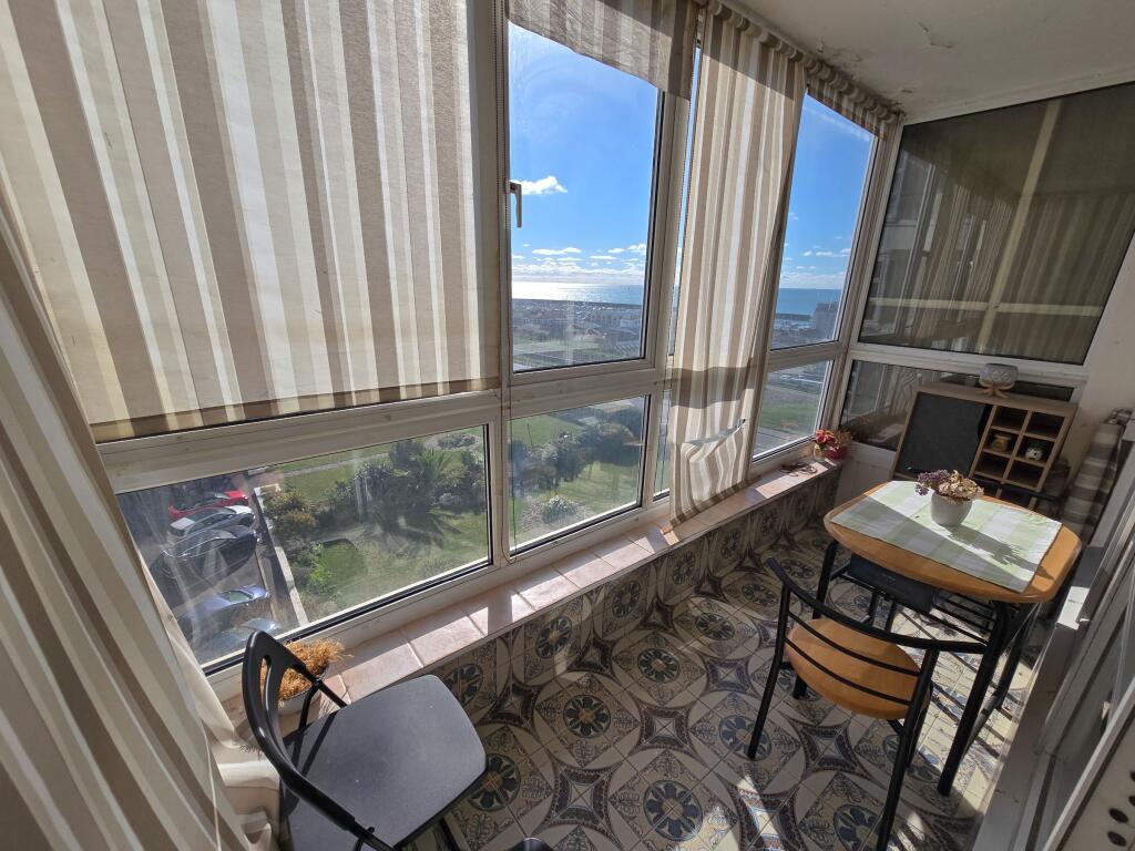 Apartment in Brighton - View 5