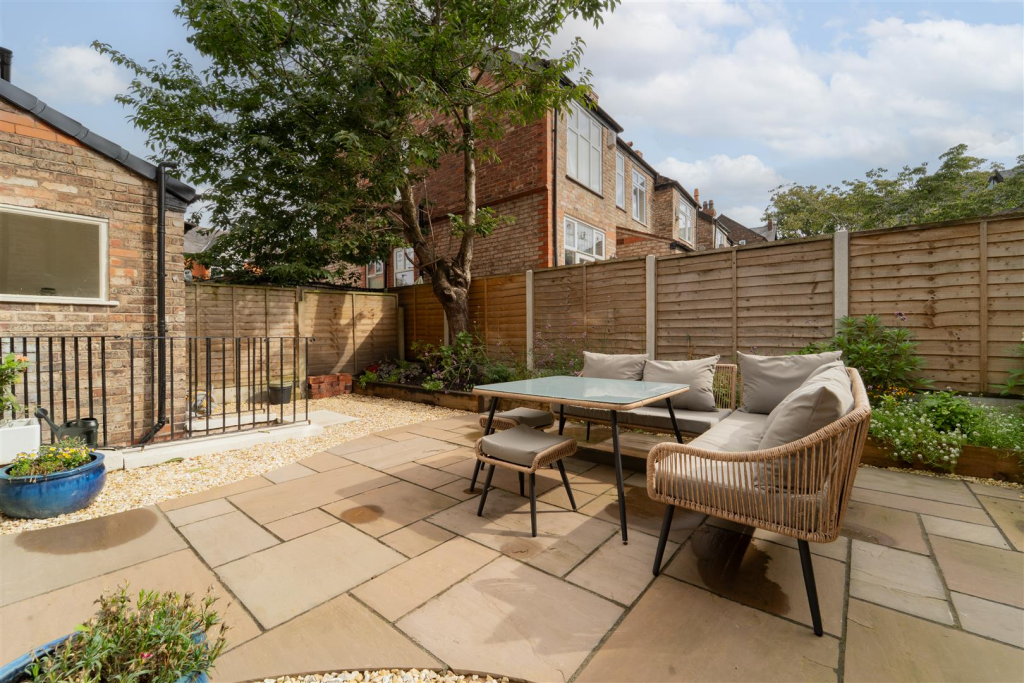 House in Manchester - View 2