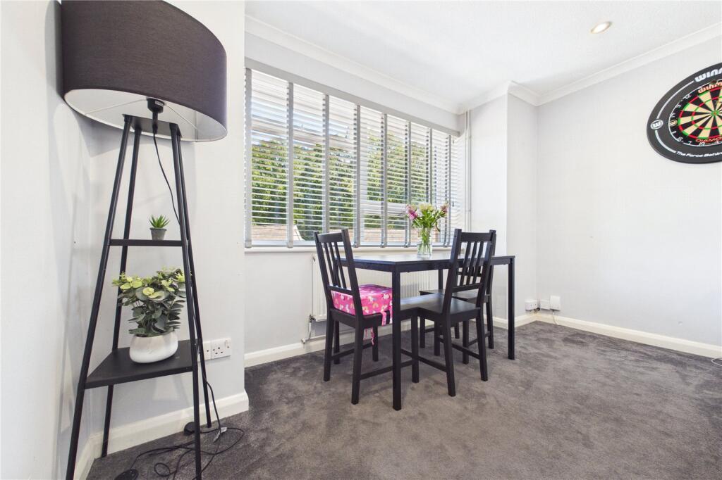 Apartment in Reading - View 5