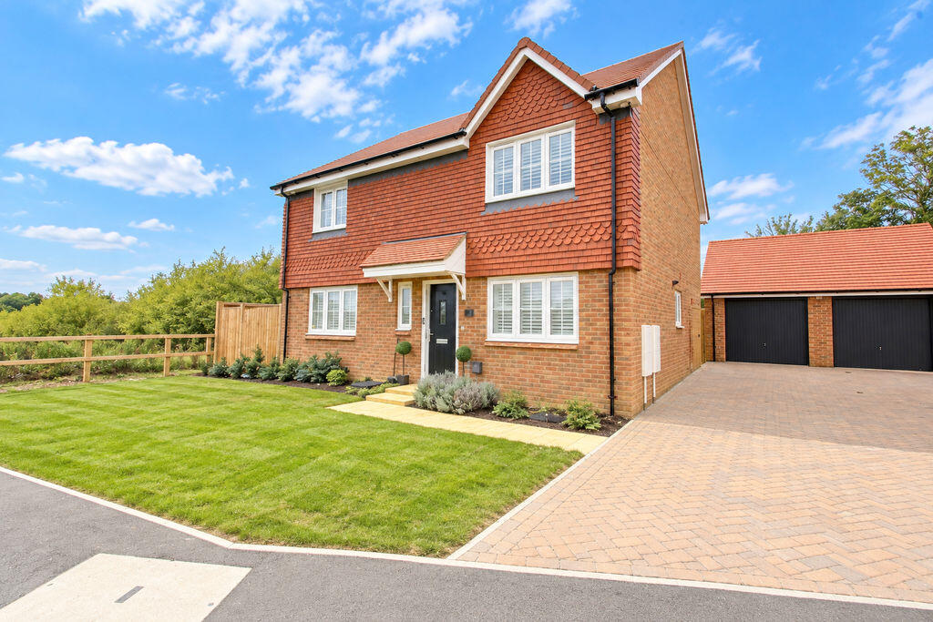 Main image of property: Silver Birch Close, Cheshunt