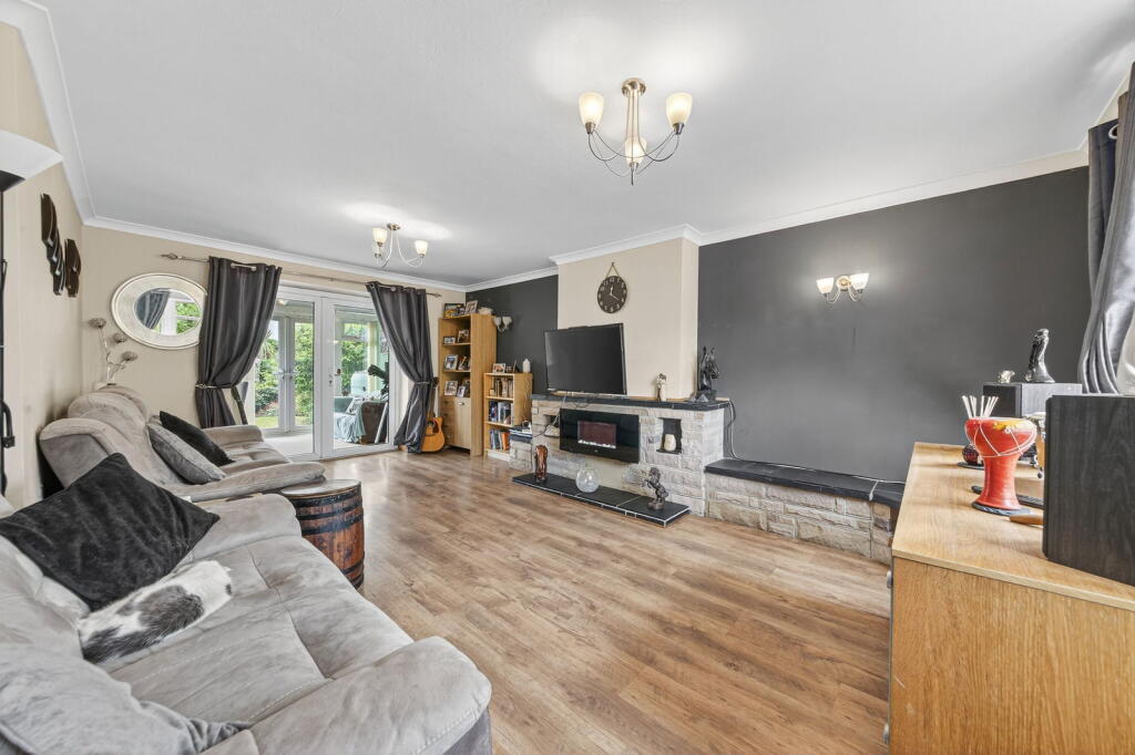 Thornton Crescent, Church Langton, LE16 7TA photo 4