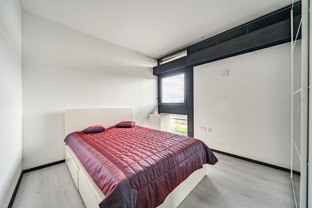 Apartment in Twickenham - View 4
