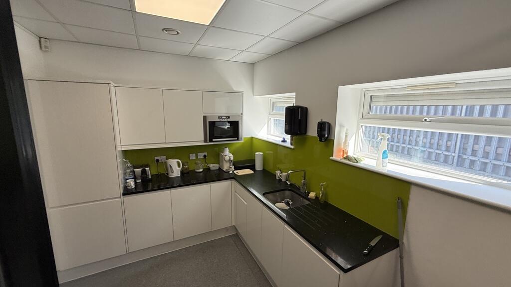 Additional image 11 of Yard, Moor Mill Lane, Colney Street, Radlett, Hertfordshire, AL2 3UA