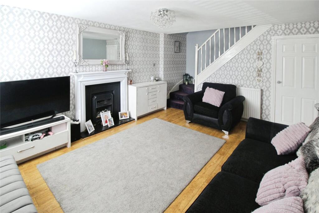 Angram Road, High Green, Sheffield, South Yorkshire, S35 photo 2