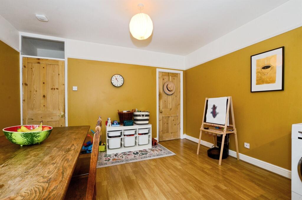 House in Hemel Hempstead, Chesham - View 4
