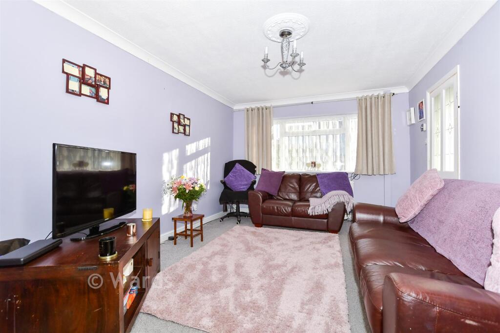 Bushey Grove, Kingswood, Maidstone, Kent photo 2