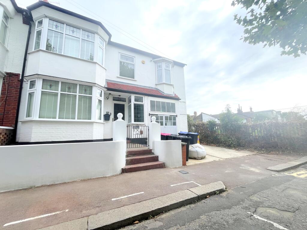 Main image of property: Hadleigh Road, Westcliff-on-sea, Southend-on-sea