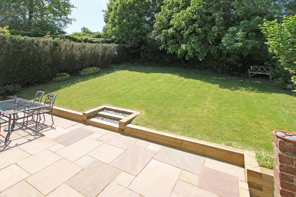 Deepdene, Wadhurst, TN5 photo 3