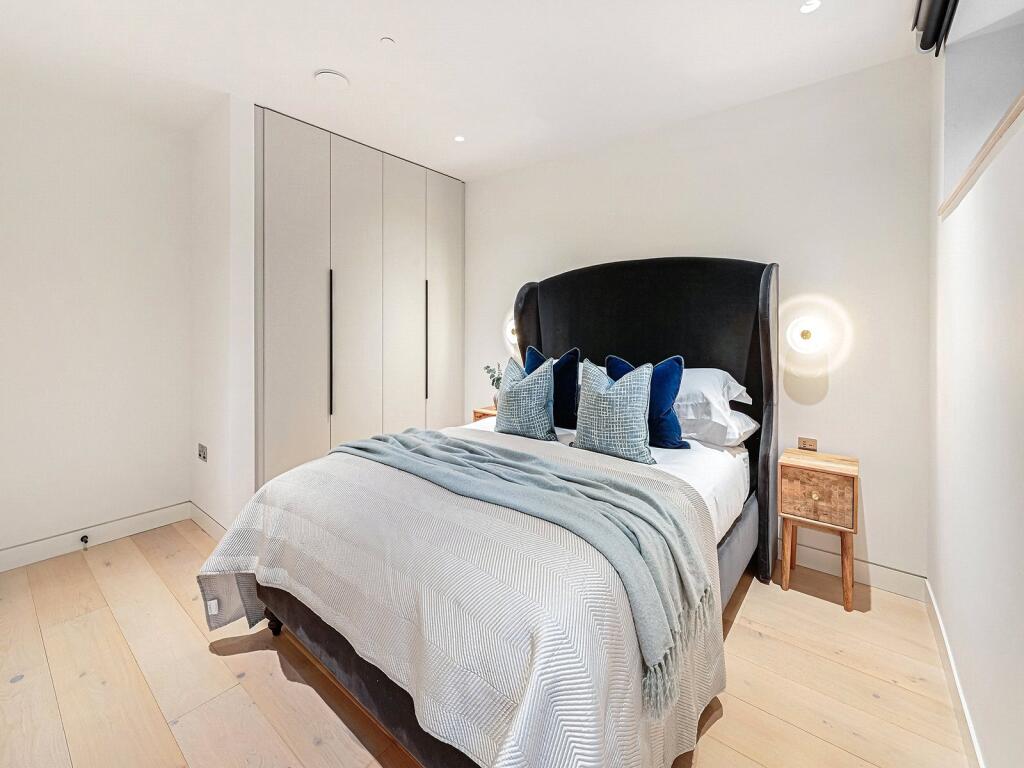 Apartment in London - View 4