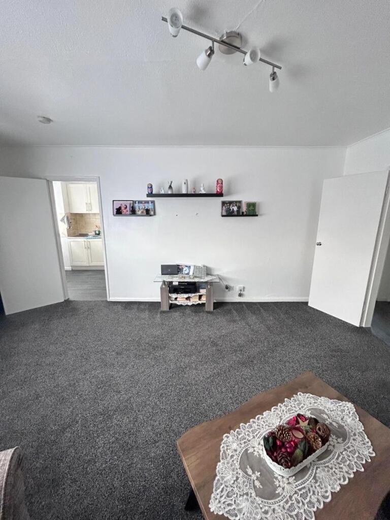 Additional image 2 of Flat , Warley Court, Moat Road, Oldbury