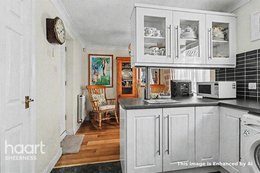 House in Swale, Howt Green, Milton Regis - View 5