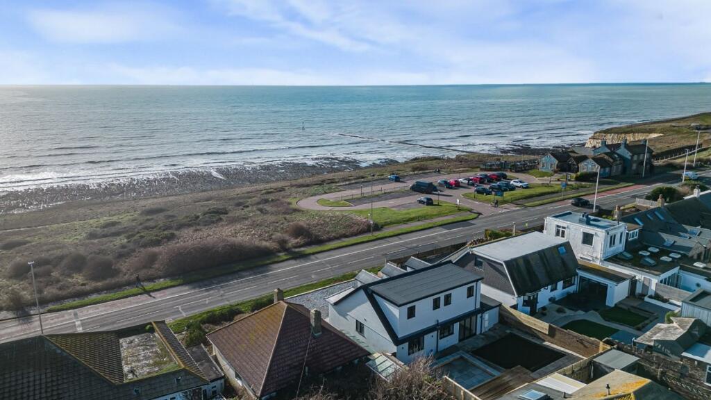 South Coast Road, Telscombe Cliffs, BN10 7BE photo 3