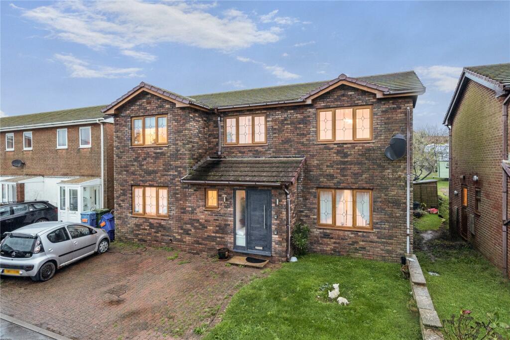 Main image of property: Plas Edwards, Tywyn, Gwynedd, LL36