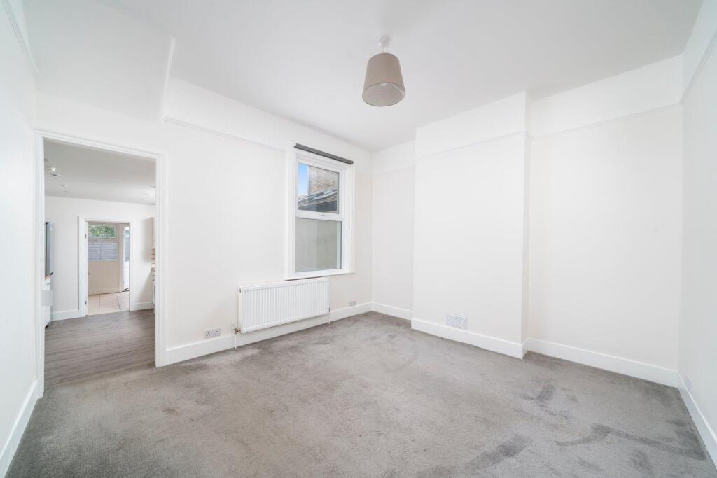 House in London - View 4