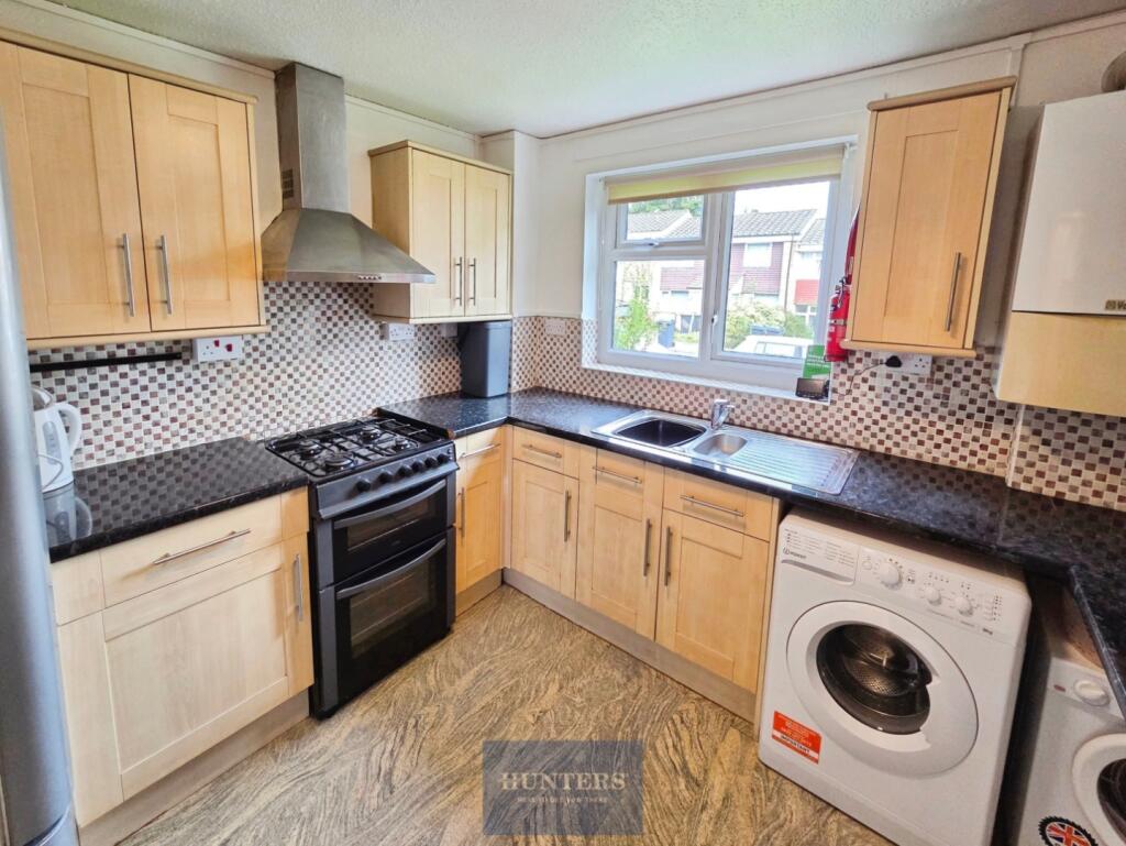 Leahurst Crescent, Birmingham, B17 0LD photo 2