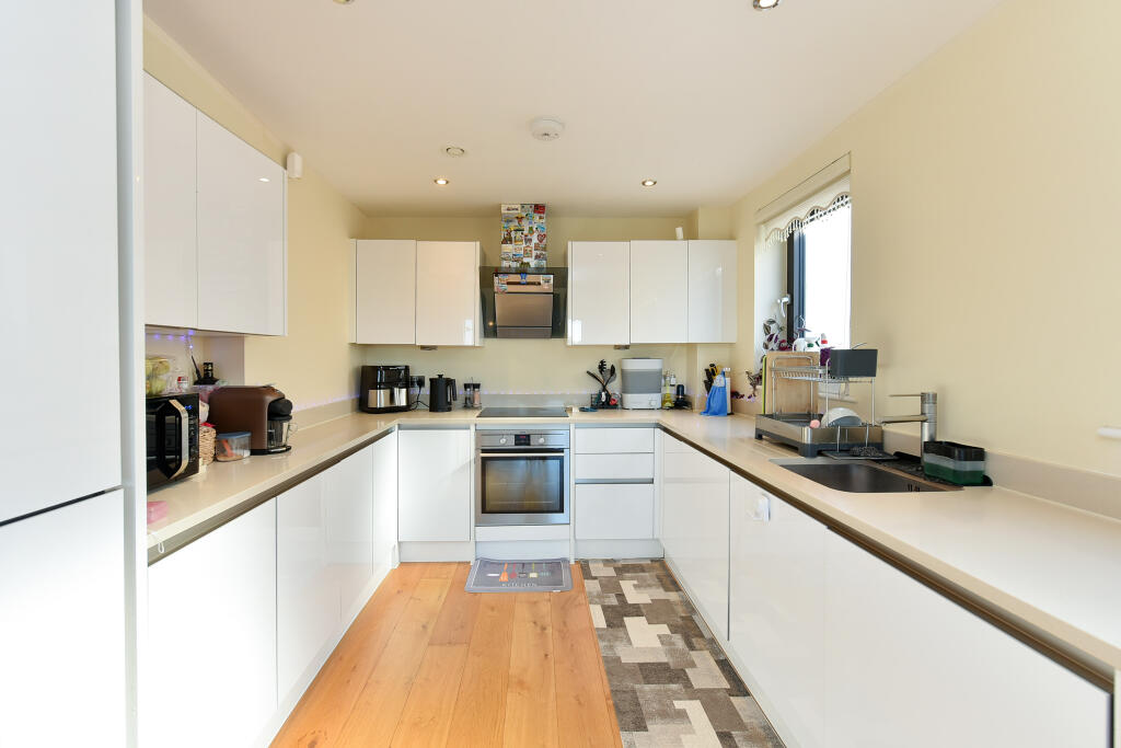 Apartment in London - View 5