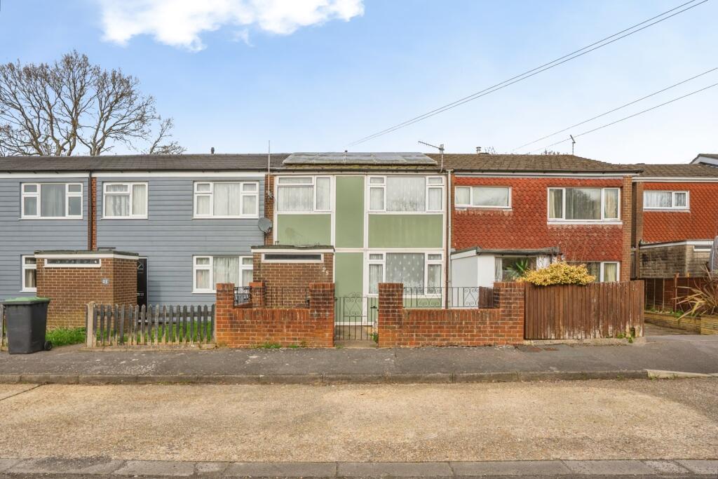 Main image of property: Chaucer Close, Waterlooville, Hampshire, PO7